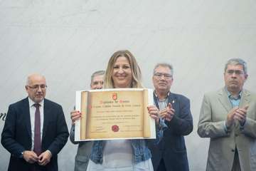 El Cabildo homenajea a varios teldenses en su brindis navideño (Foto TA)